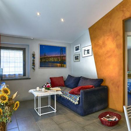 Cottage Il Borraccio バルベリーノ・ヴァル・デルサ エクステリア 写真